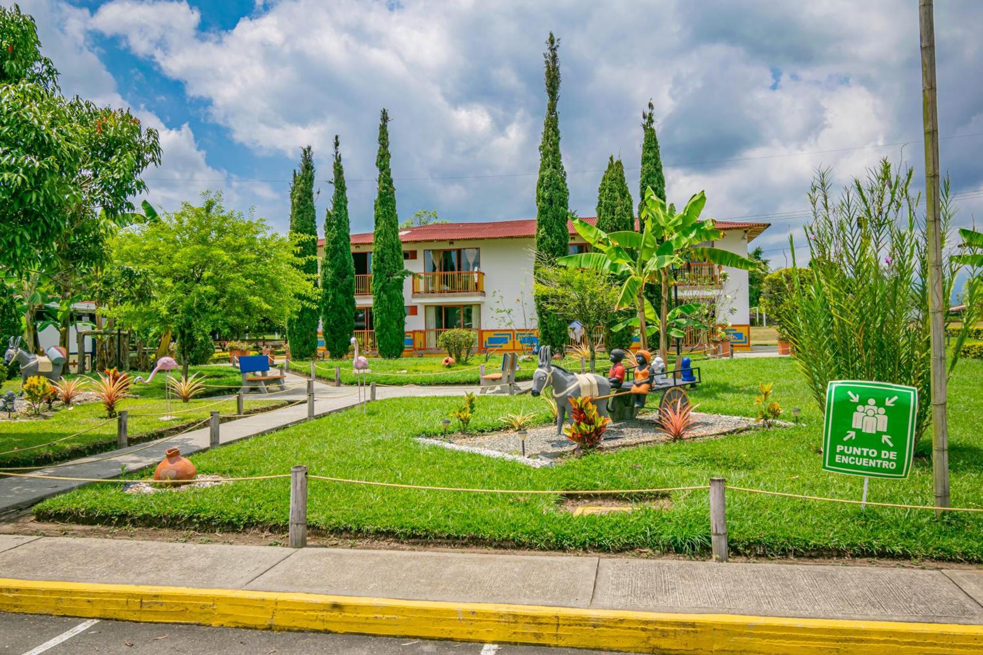Hotel Campestre La Aldea Montenegro Ngoại thất bức ảnh